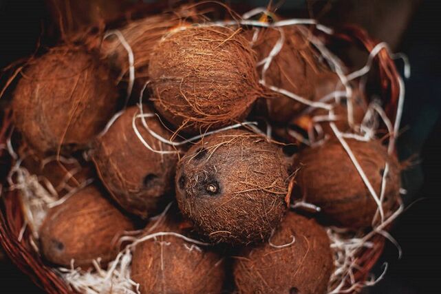 coco e aceite de coco para a dieta cetogénica